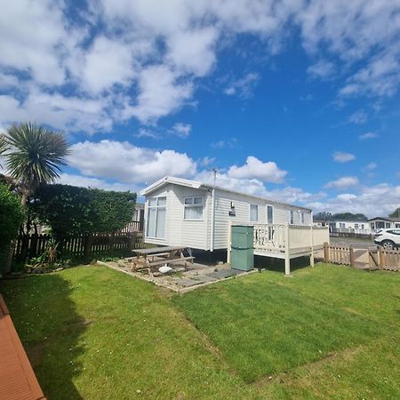 A22 Unity Beach Holiday Resort Unity Brean Sleeps 8 People 3 Bedrooms 1 Pet Stays Free Berrow エクステリア 写真