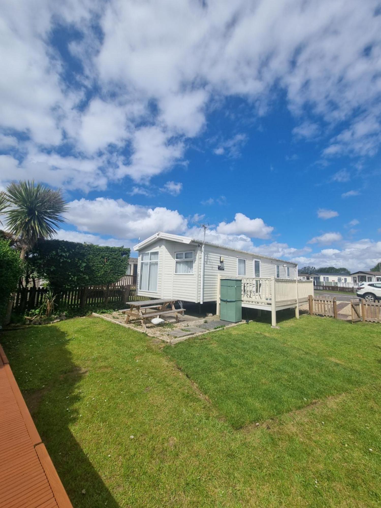 A22 Unity Beach Holiday Resort Unity Brean Sleeps 8 People 3 Bedrooms 1 Pet Stays Free Berrow エクステリア 写真