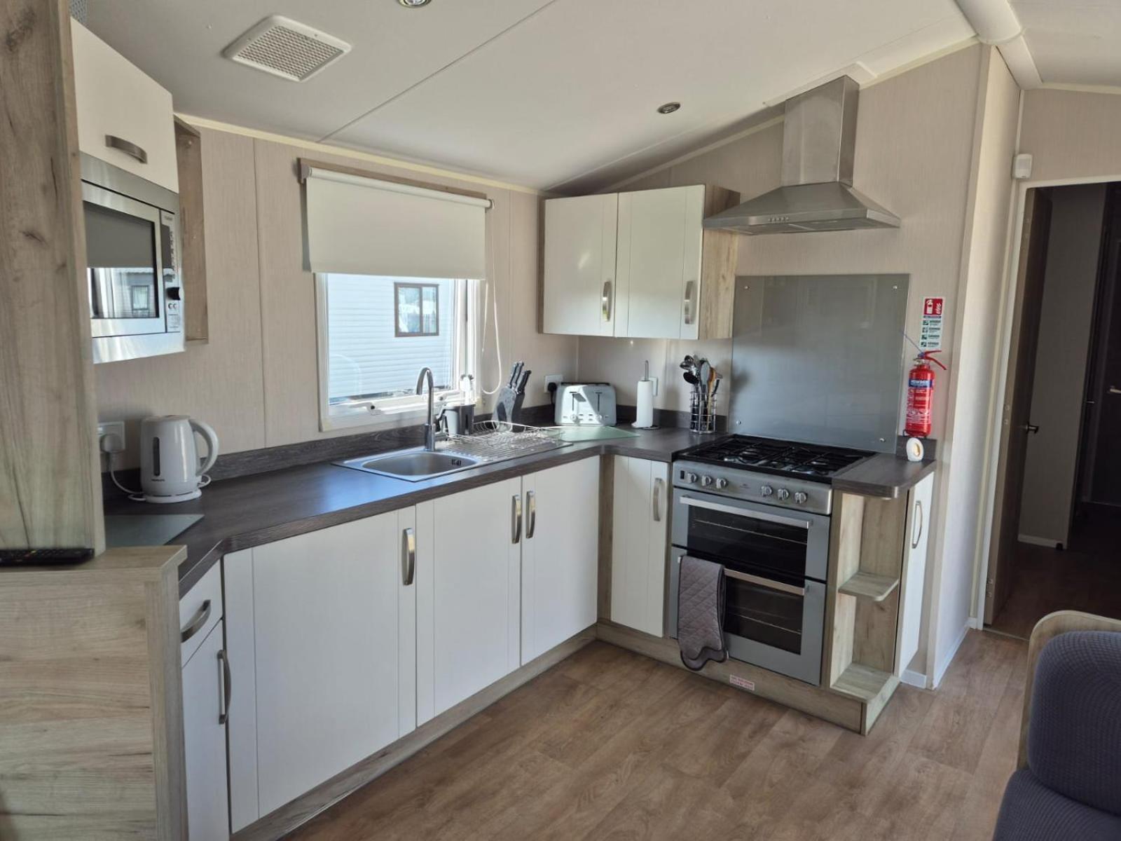 A22 Unity Beach Holiday Resort Unity Brean Sleeps 8 People 3 Bedrooms 1 Pet Stays Free Berrow エクステリア 写真